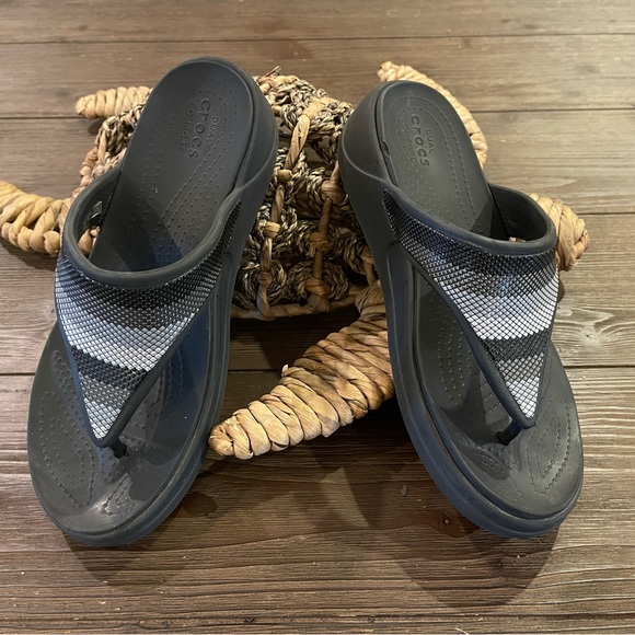 Crocs Womens Platform Flip Flops Size 9 - Picture 1 of 7